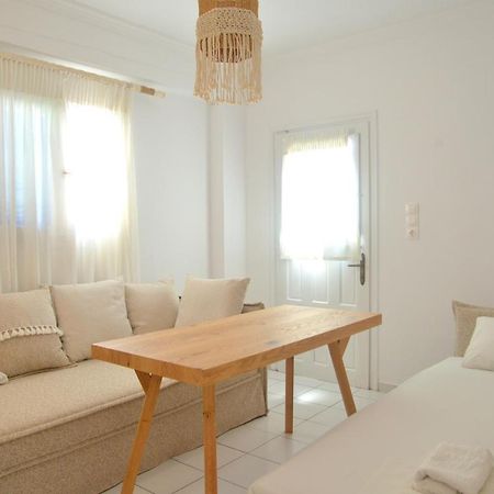 Hotel Apartments Giannis Adamantas  Zewnętrze zdjęcie
